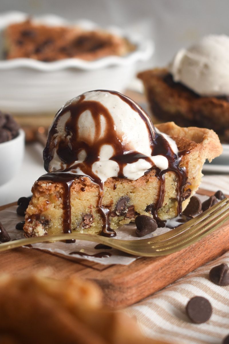 Cookie Crisp Ice Cream Pie