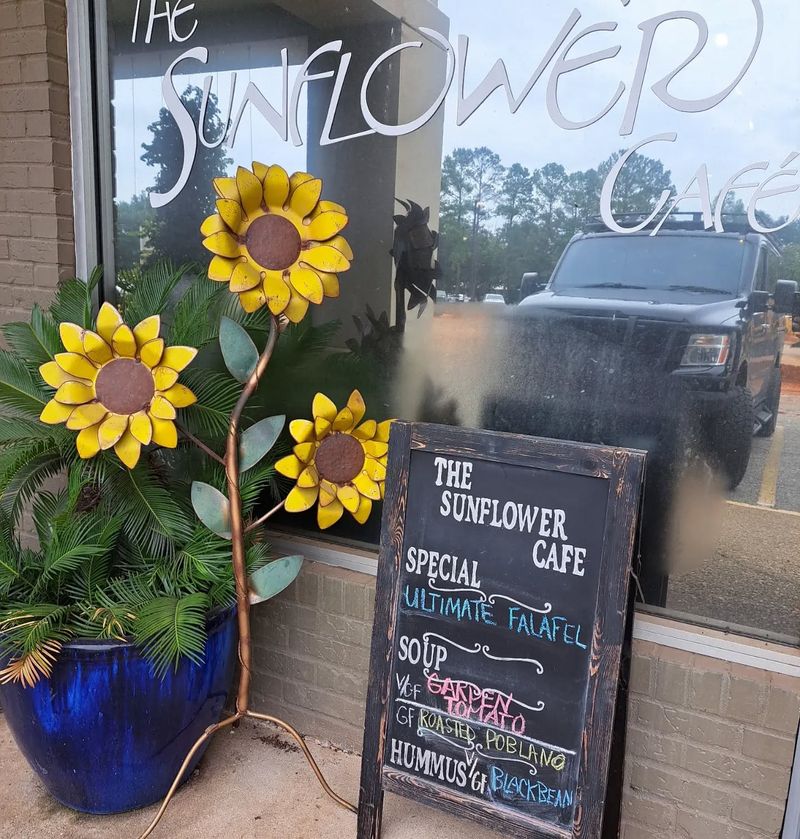 Alabama: The Sunflower Café