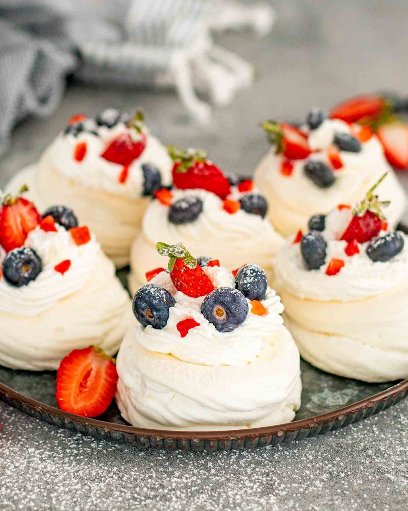 Mini Pavlovas