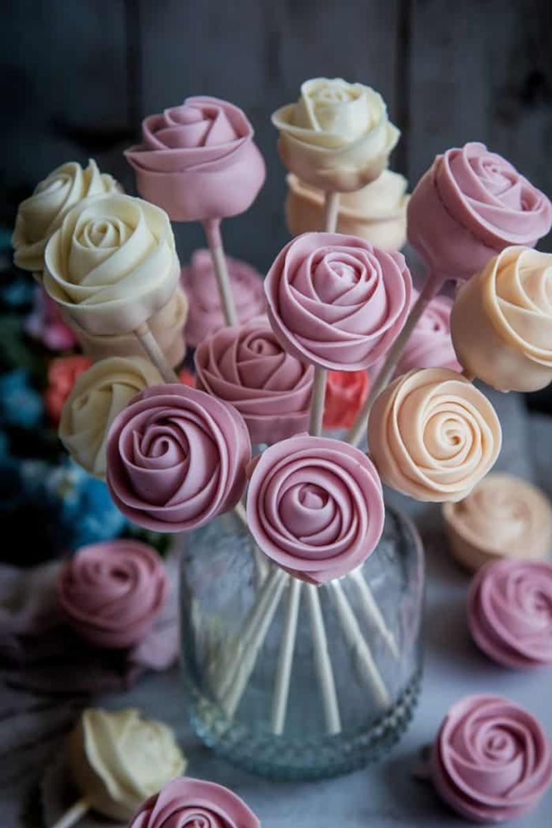 Pink Rosette Buttercream Pops