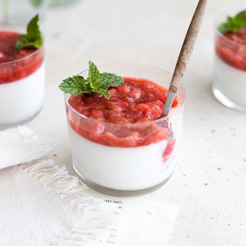 Rhubarb-Vanilla Bean Panna Cotta