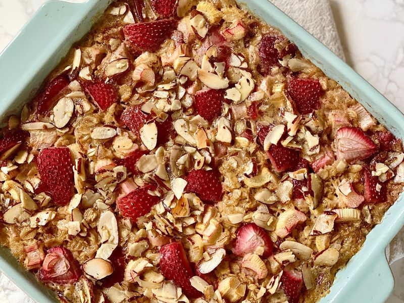 Rhubarb Baked Oatmeal