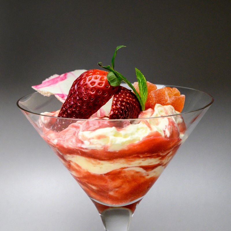 Rhubarb-Strawberry Fool