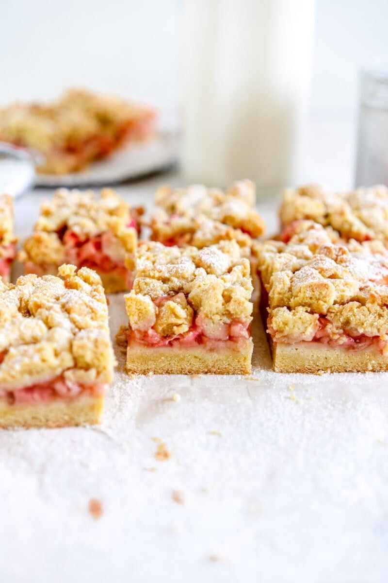 Rhubarb Shortbread Streusel Bars