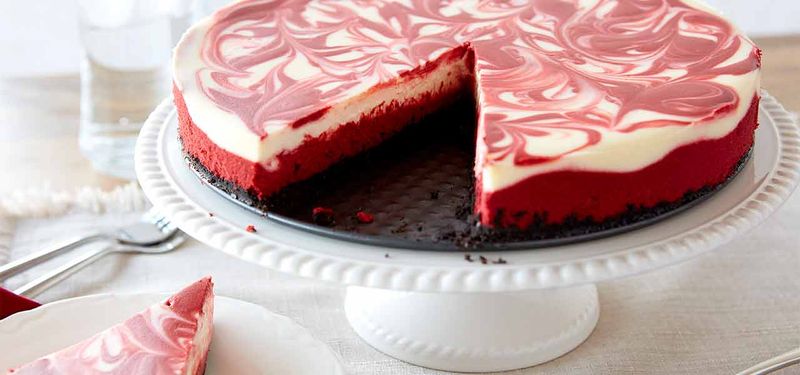 Red Velvet Cookie Pie Elegance