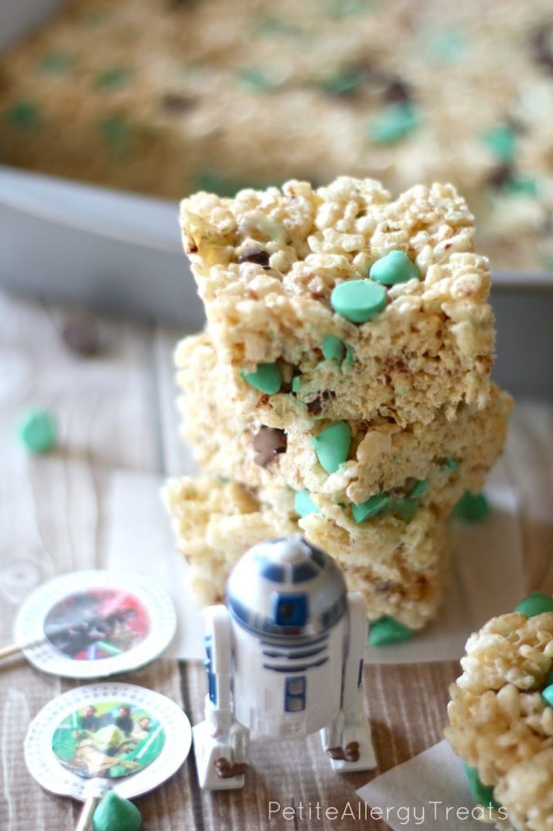 R2-D2 Rice Krispie Treats