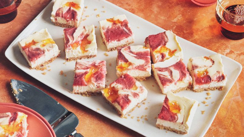 Rhubarb Cheesecake Bars