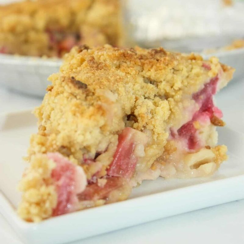 Rhubarb-Apple Crumble Pie
