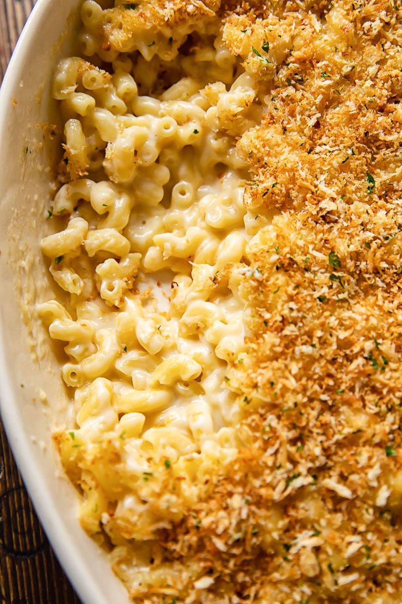 Mac And Cheese With A Crunchy Topping