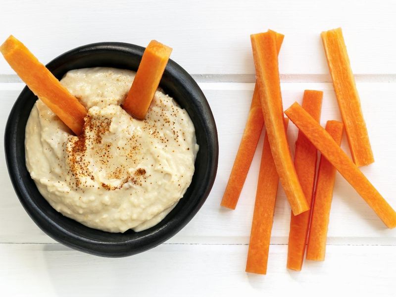 Hummus And Carrot Sticks