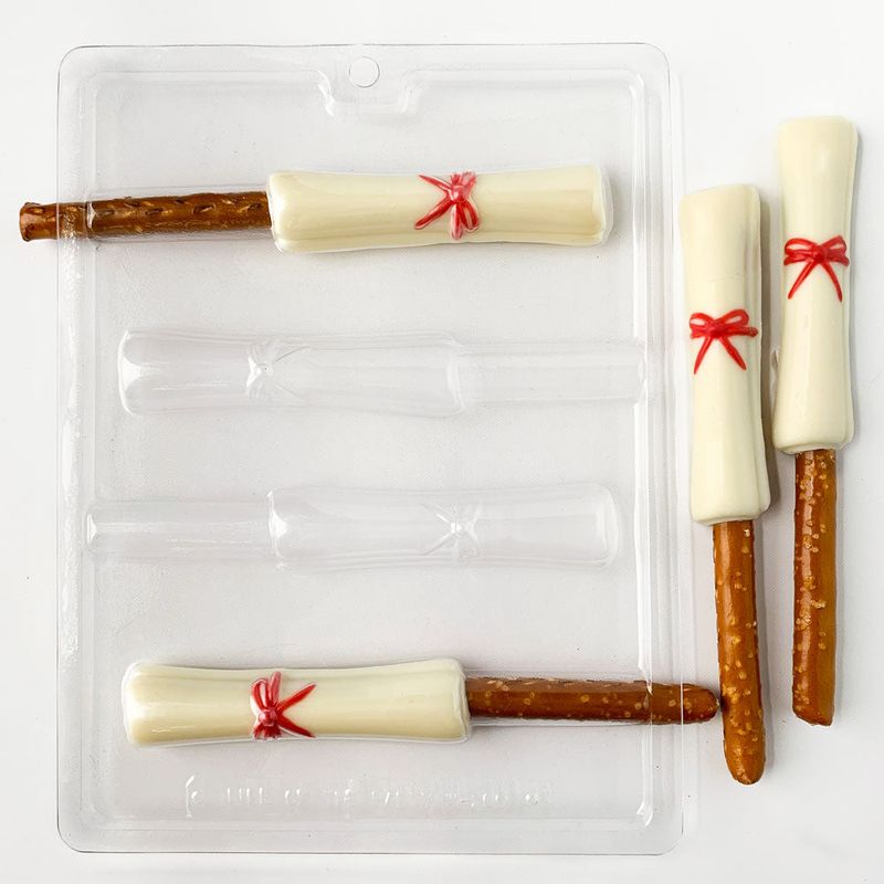 Diploma Chocolate-Dipped Pretzels