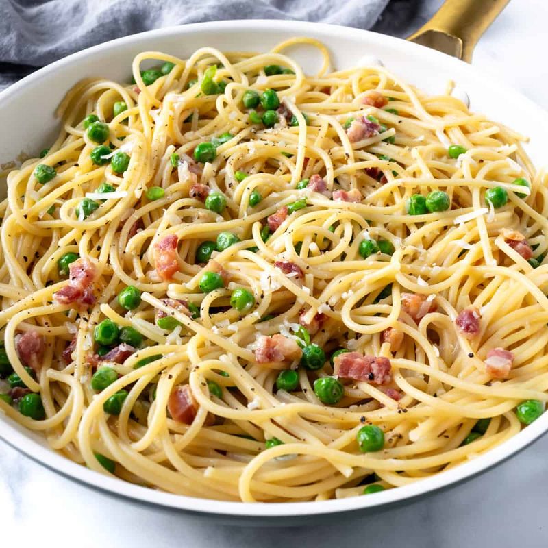 Classic Peas And Pancetta Pasta