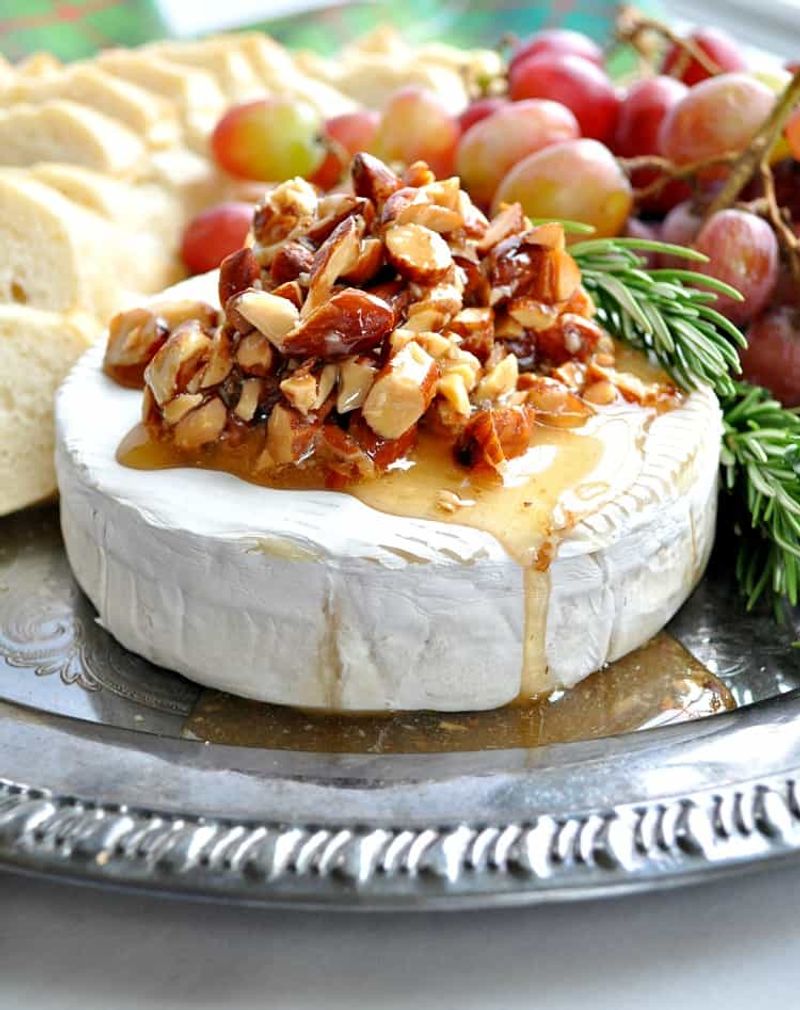 Baked Brie With Honey And Nuts
