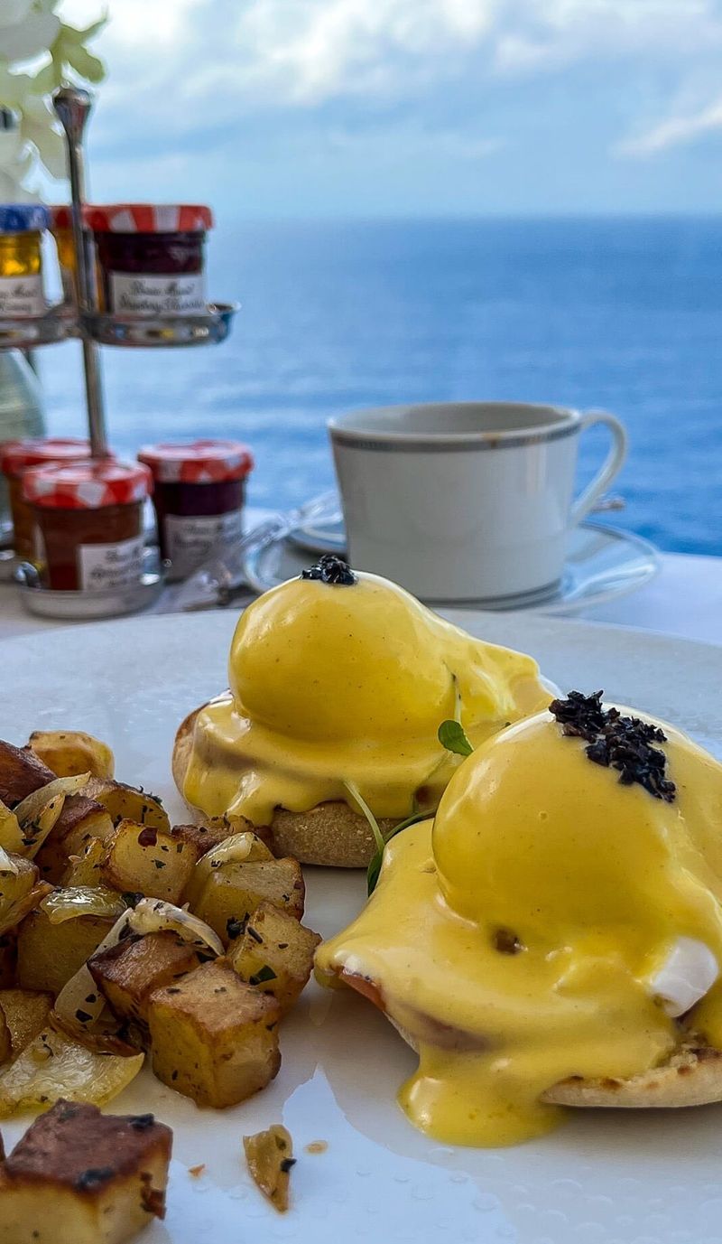 Eggs Benedict
