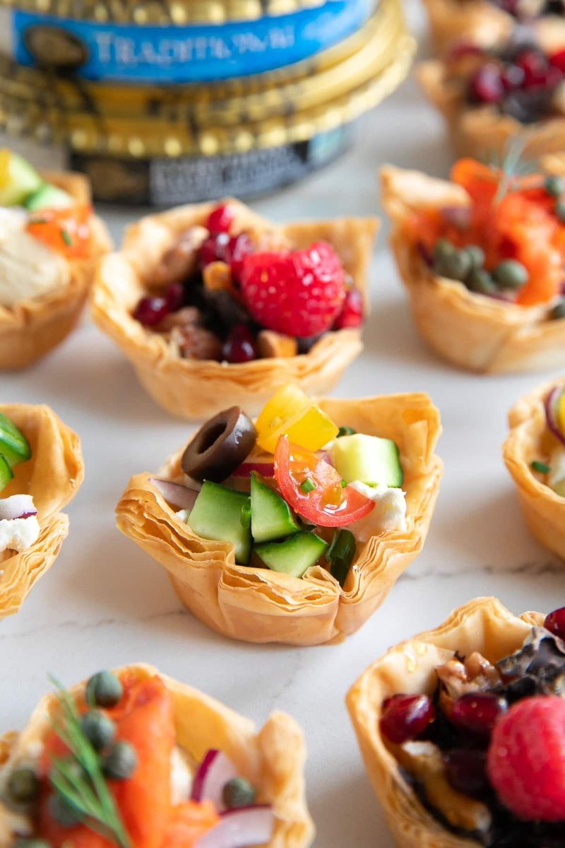 Mediterranean Hummus Cups