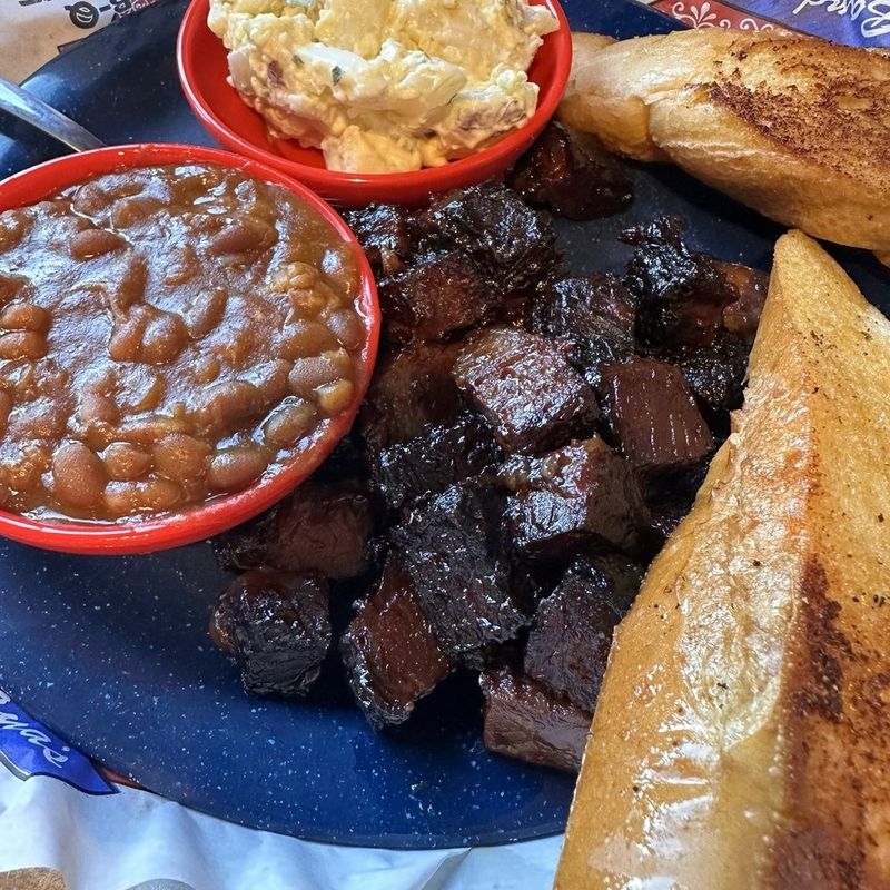 Bandana's Bar-B-Q: Midwest Mishap