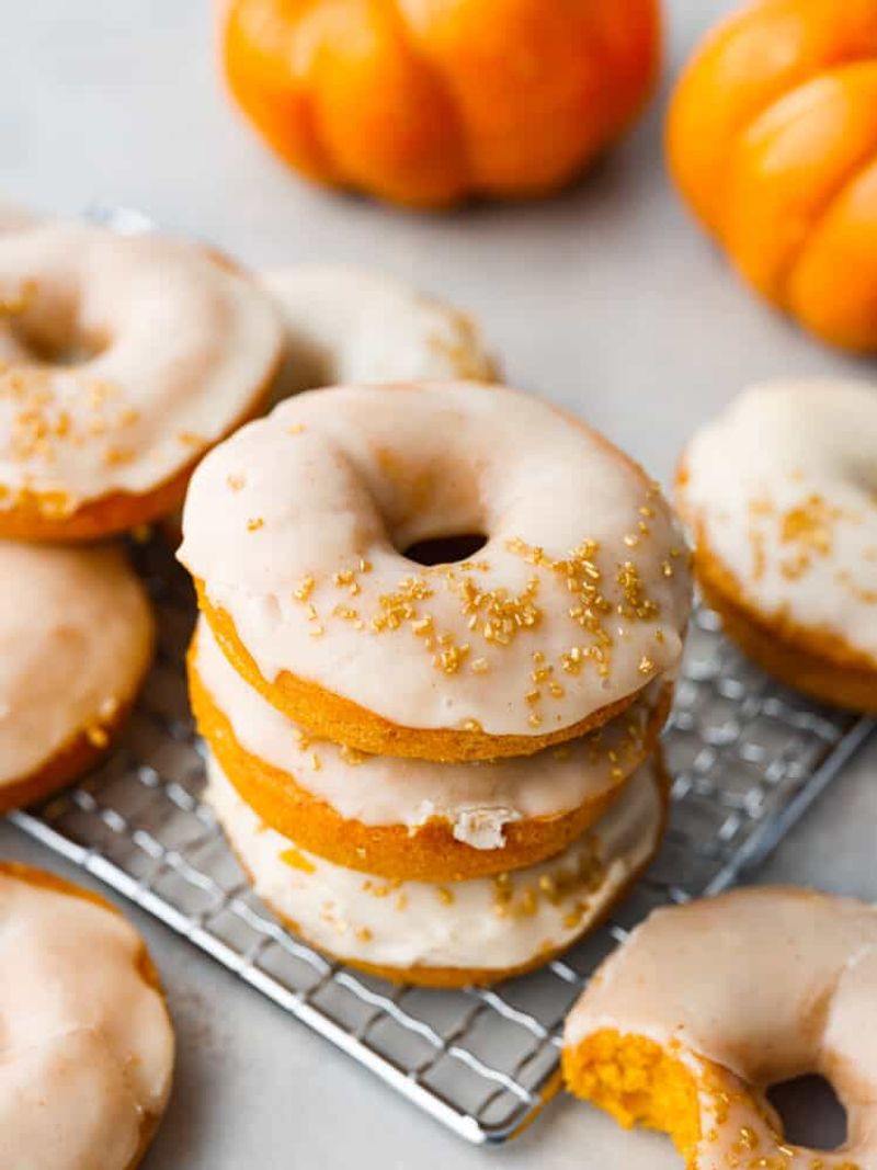 Pumpkin Spice Donuts
