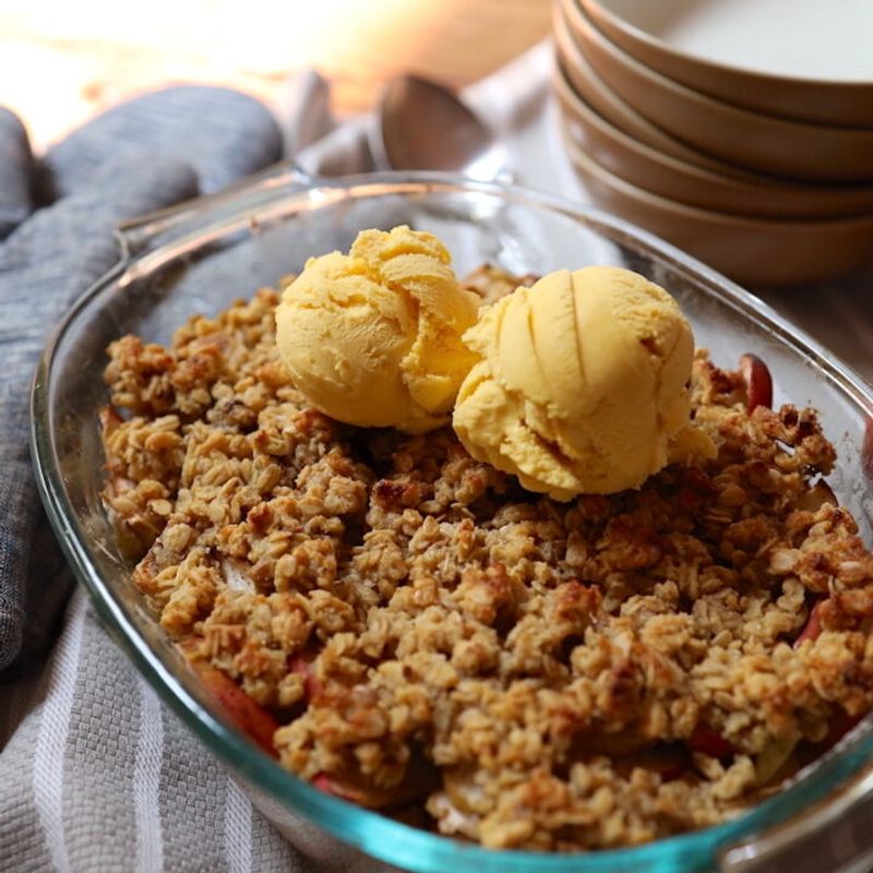 Apple Crumble With Oat-Pecan Topping