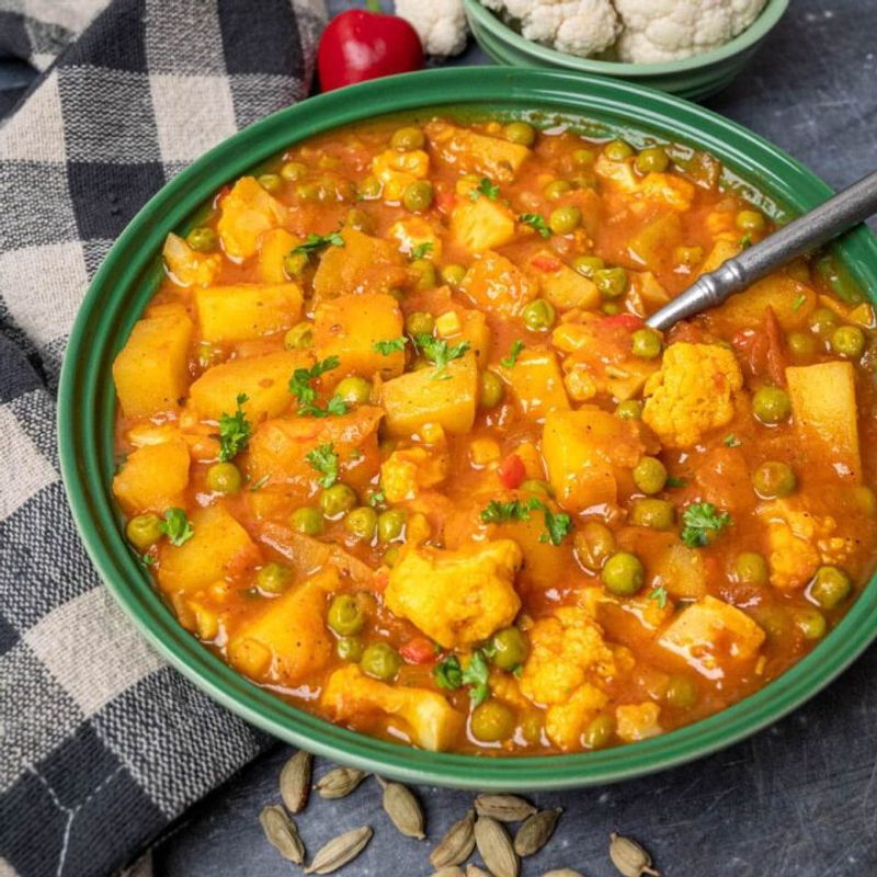 Cauliflower And Pea Curry
