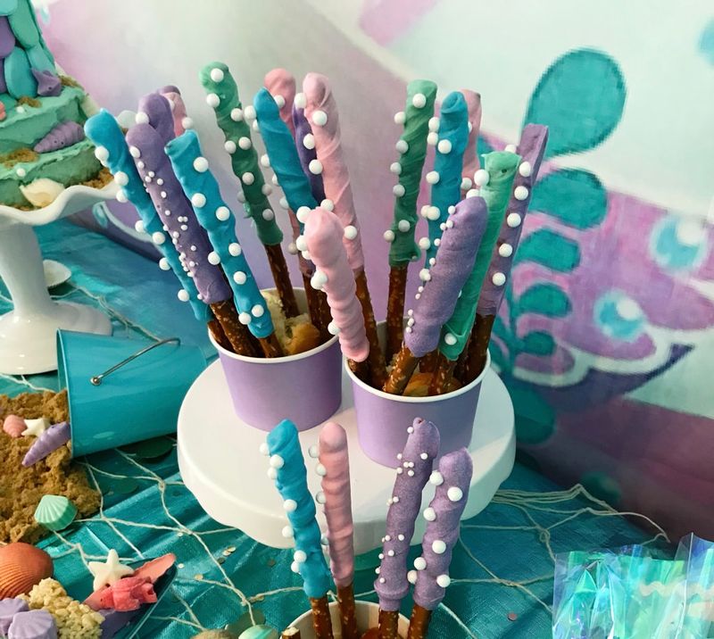 Chocolate Dipped Jellyfish Pretzels