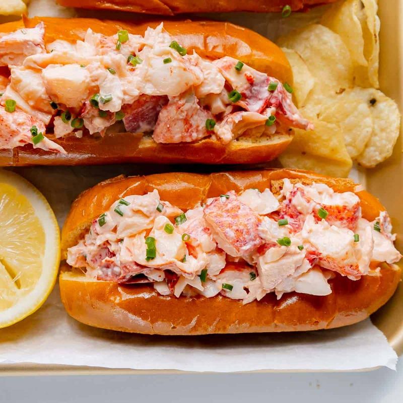 Lobster Rolls With Toasted Brioche