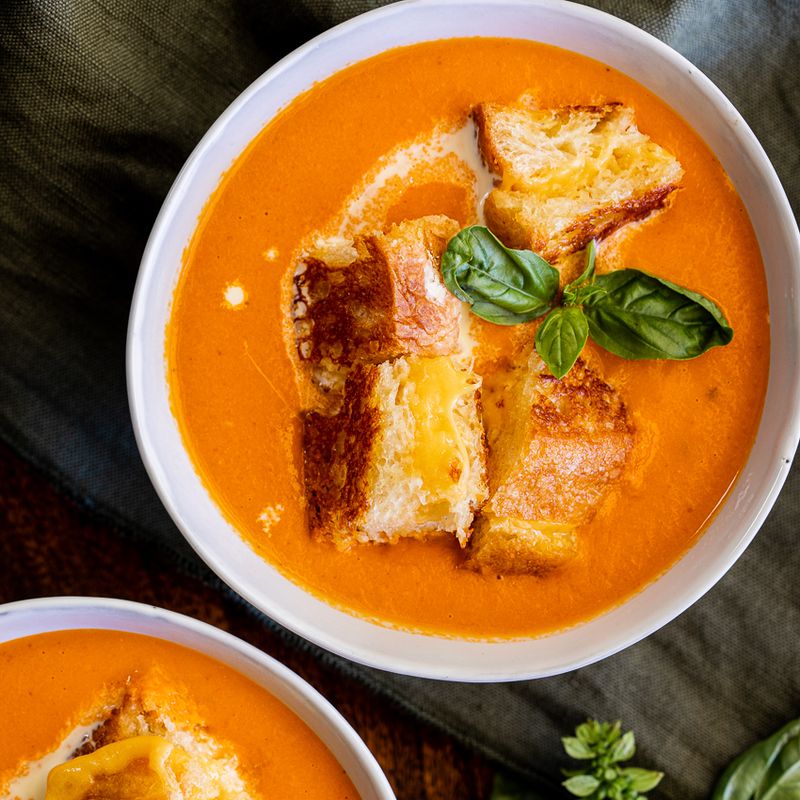 Creamy Tomato Soup & Grilled Cheese Croutons