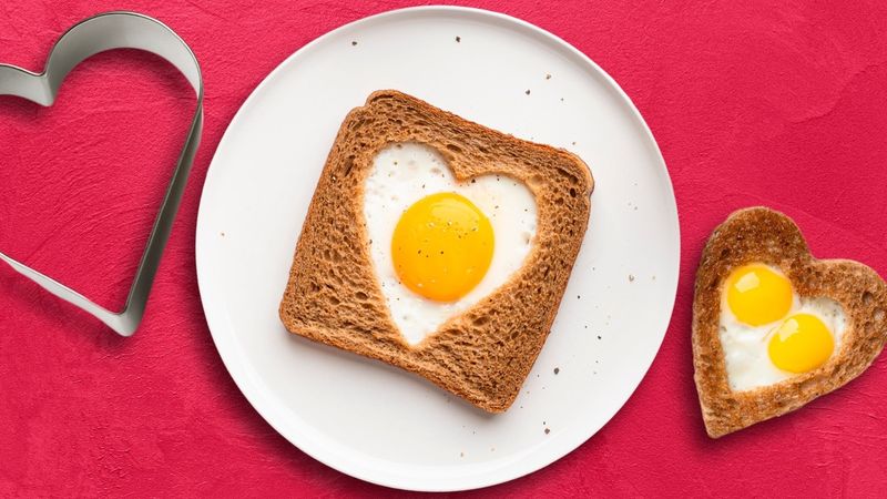 Heart-Shaped Egg-In-A-Hole Toast