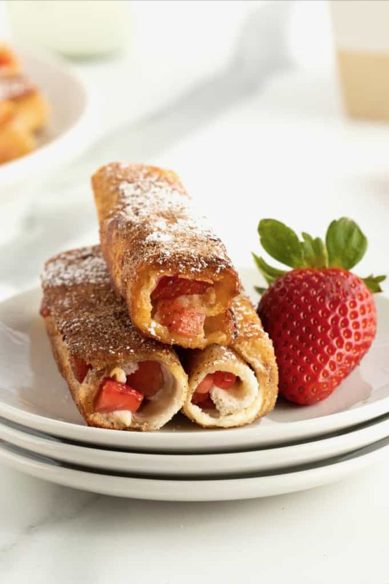 Strawberry-Stuffed French Toast Roll-Ups