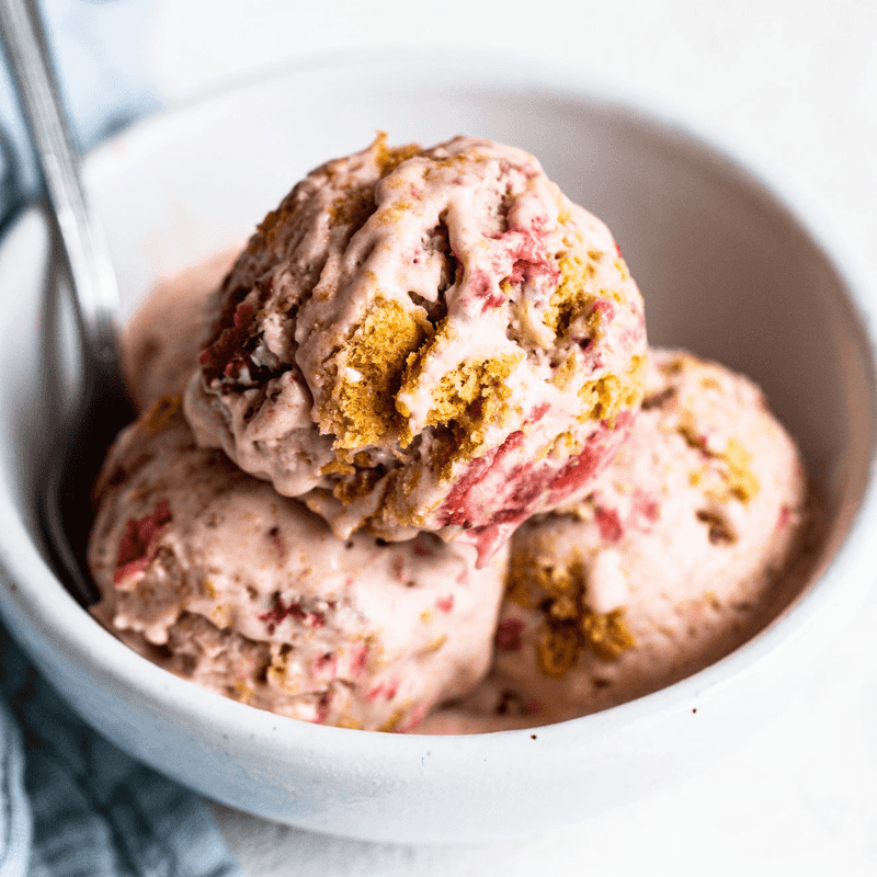 Roasted Strawberry Ice Cream