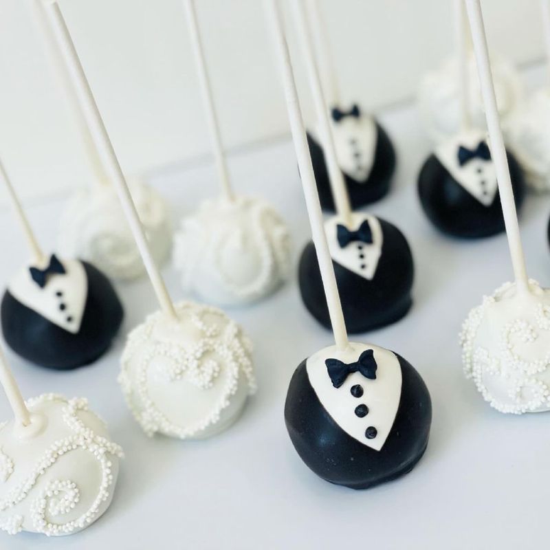 “Mr. & Mrs.” Monogram Cake Pops
