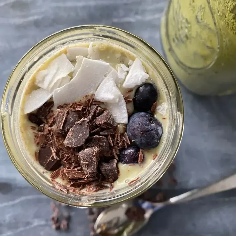 Metabolism-Boosting Matcha Overnight Oats