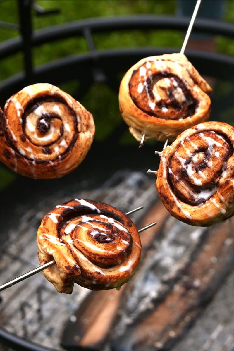 Cinnamon Roll-Ups