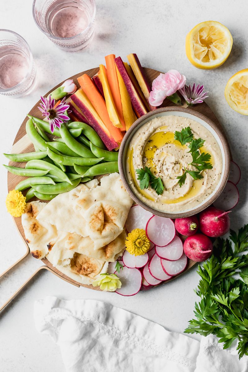Hummus With Veggie Dippers