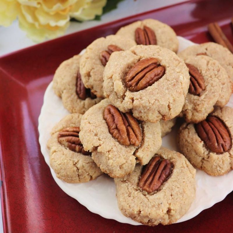 Cinnamon Pecan Butter Cookies