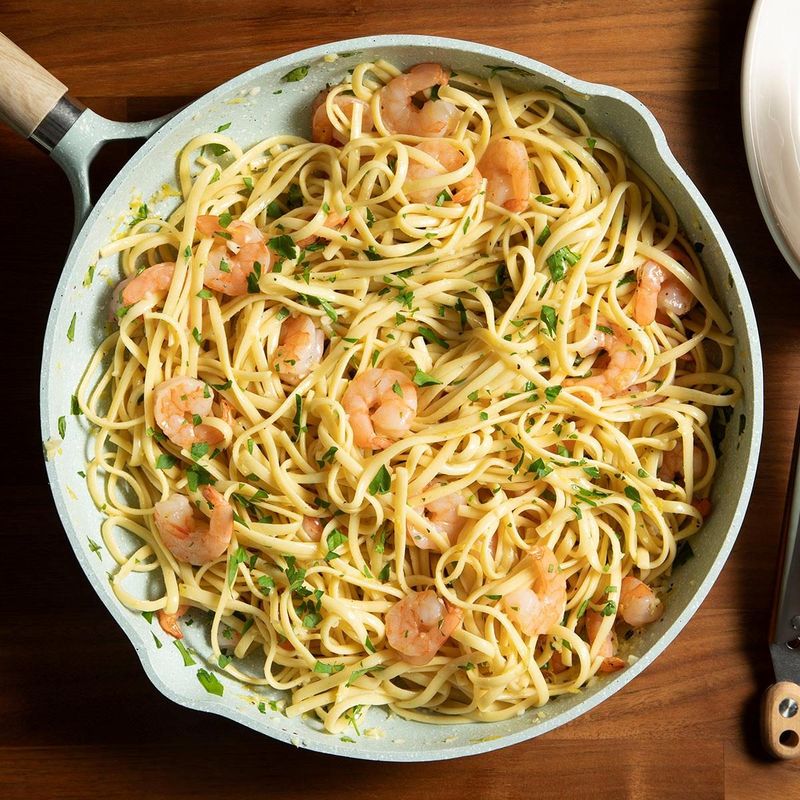 Lemon Garlic Shrimp Pasta