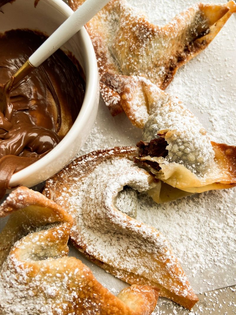 Chocolate Cheesecake Wonton Bites