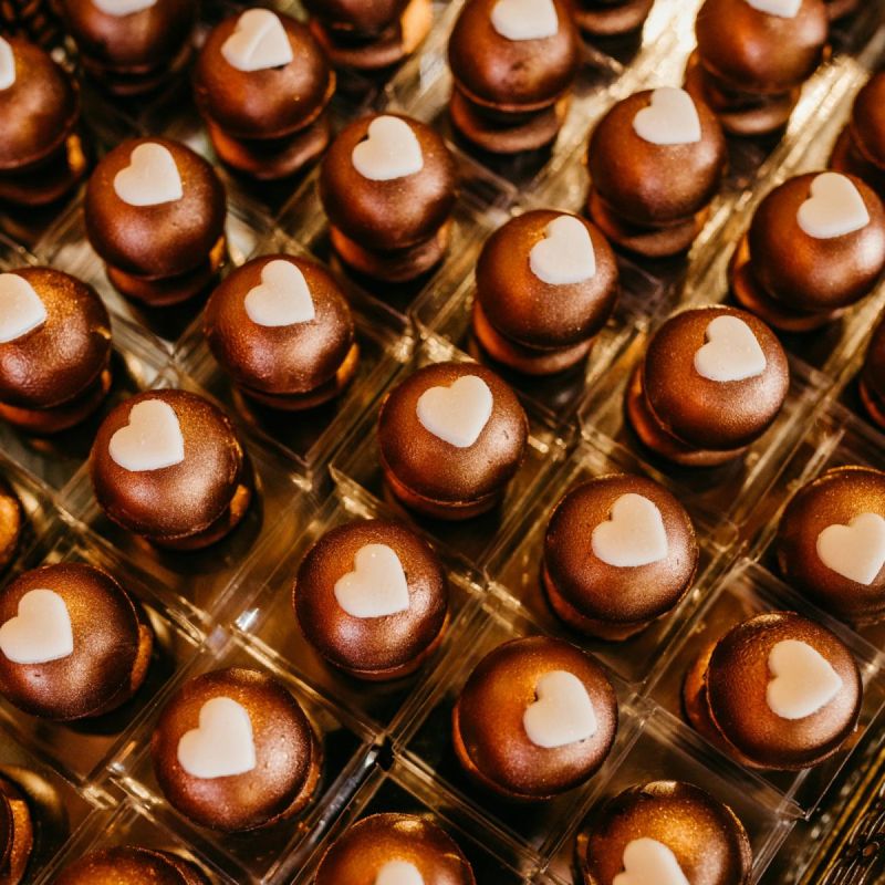 Chocolate Makes You Feel Like You're In Love