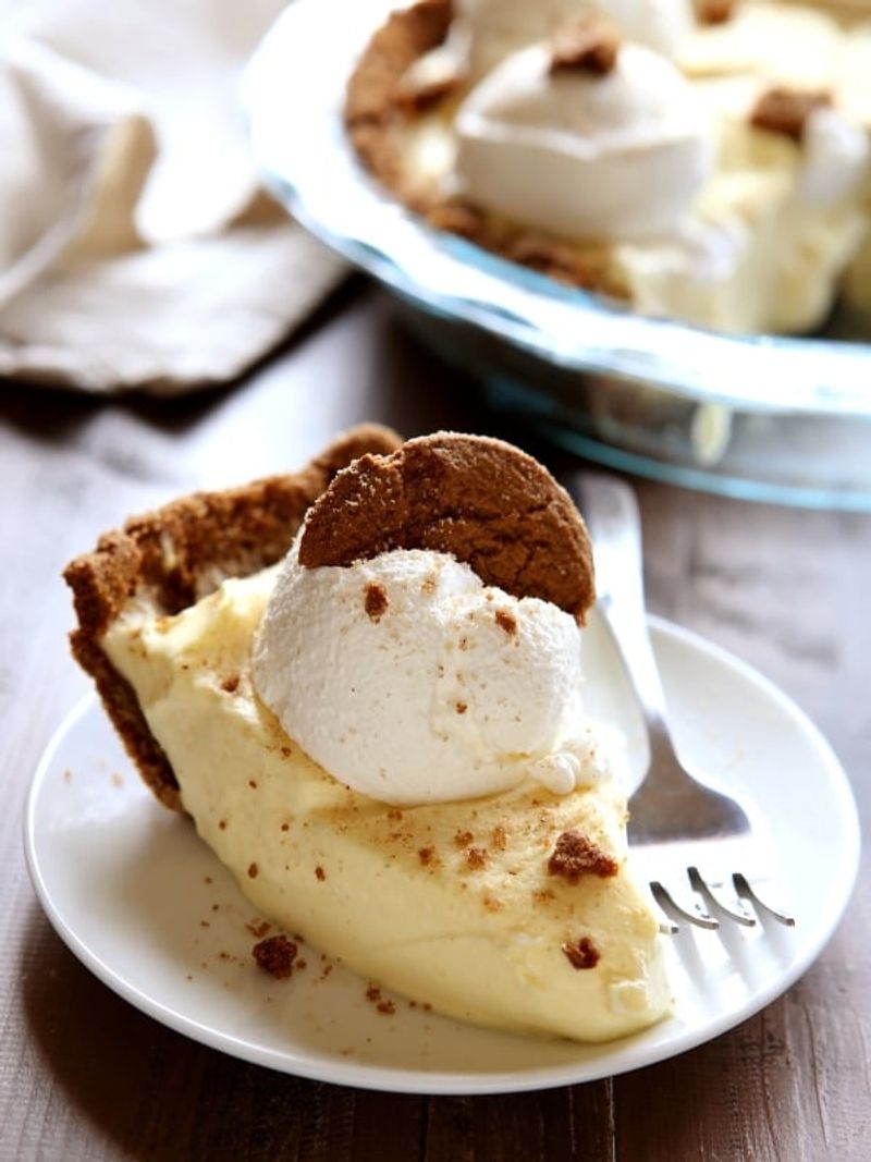 Eggnog Cream Pie With Gingersnap Crust