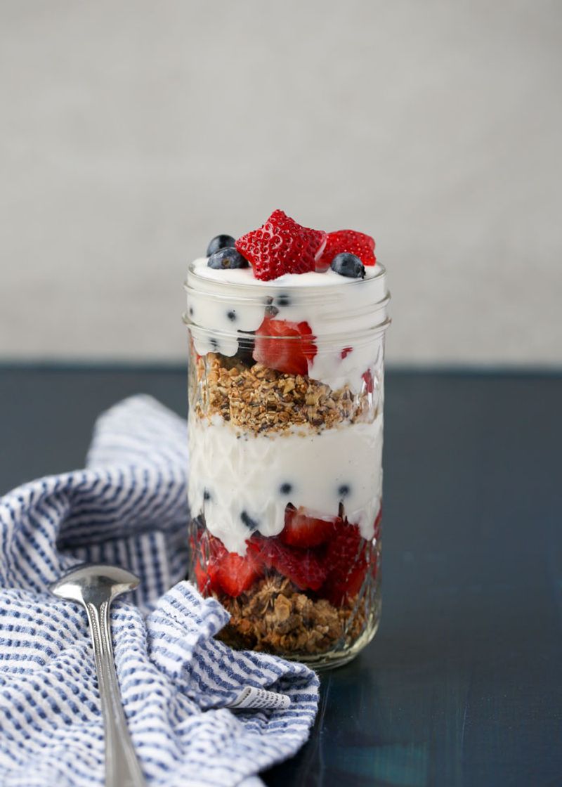 Mason Jar Breakfast Parfait