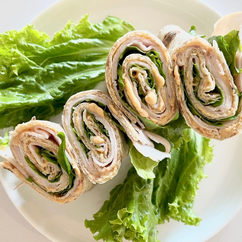 Turkey And Hummus Roll-Ups