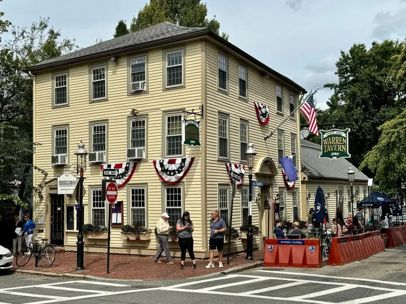 The Warren Tavern