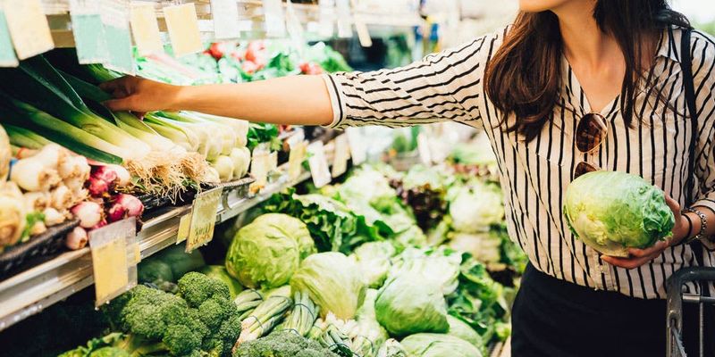 Look For Stem Freshness On Greens And Fruits