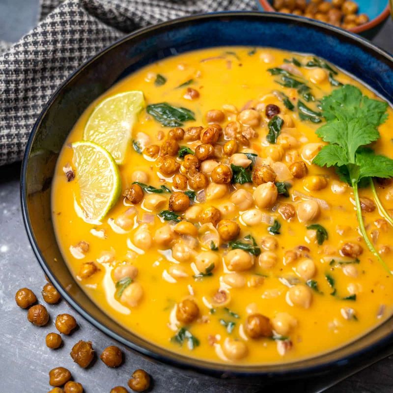 Creamy Coconut Curry With Chickpeas