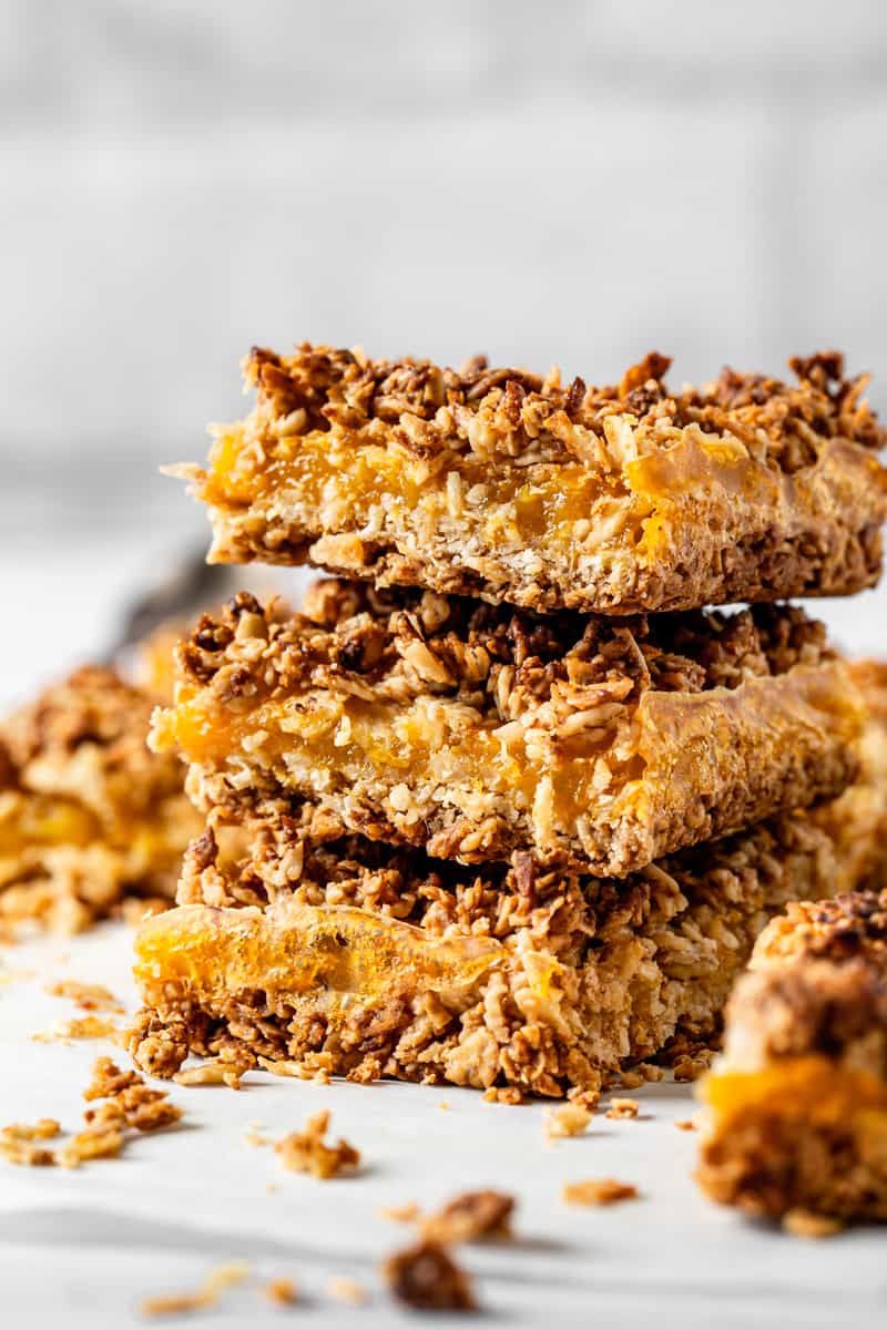 Mango Oat Crumble Bars