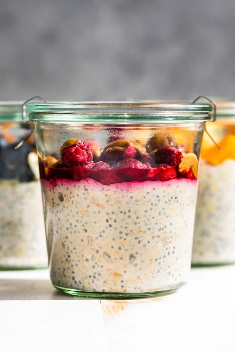 Overnight Oats With Berries And Almond Butter