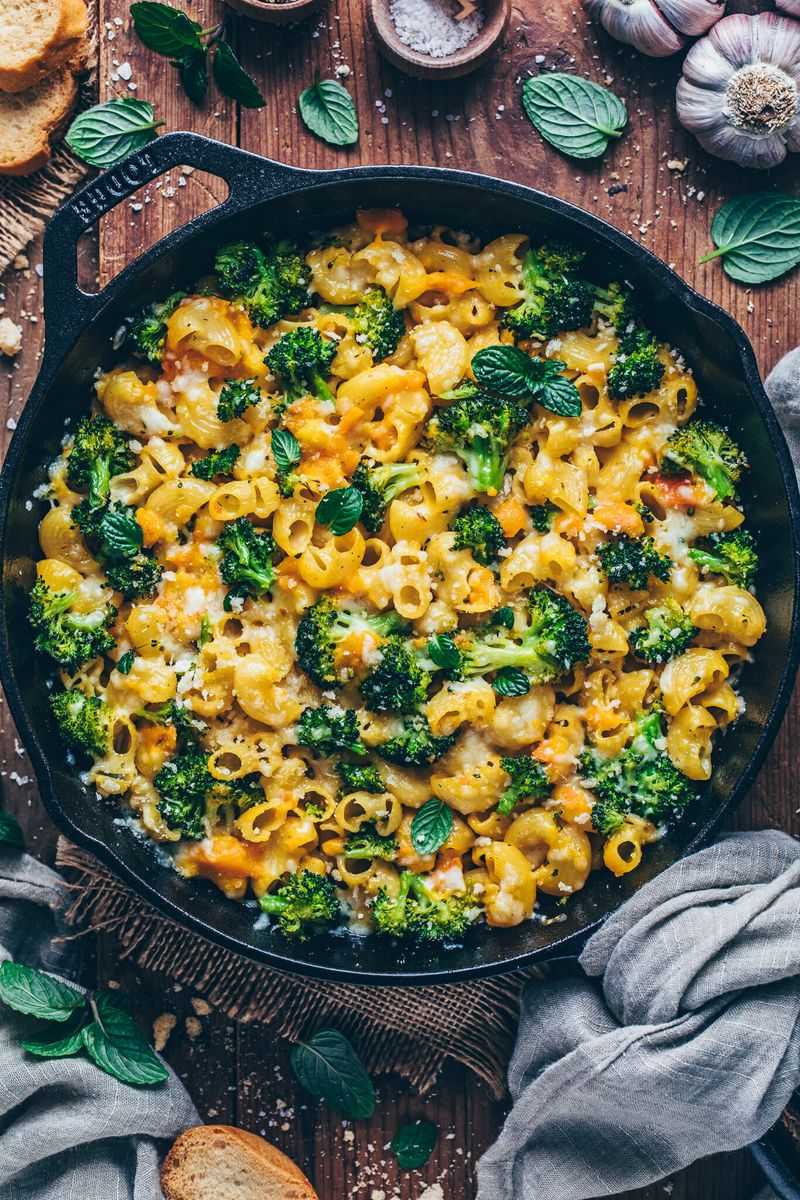 Cheesy Vegan Mac And Broccoli Bake