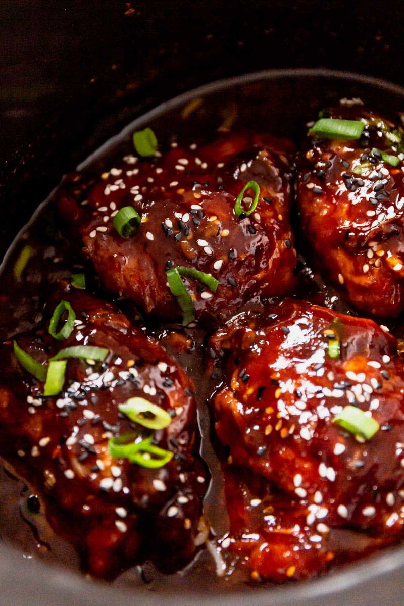 Honey Garlic Chicken Thighs (Sweet, Sticky, Irresistible)