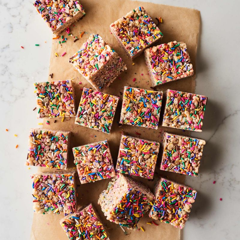 Funfetti Rice Krispie Treats (Gluten-Free Cereal)