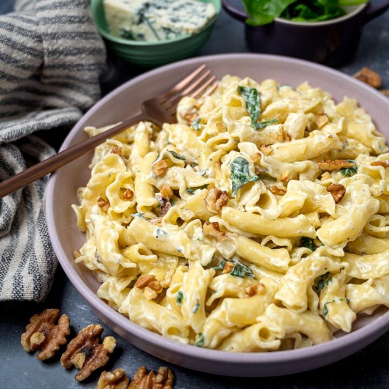 Gorgonzola Pasta With Walnuts