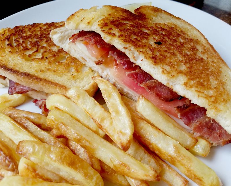WIN: Super Bird Turkey Sandwich